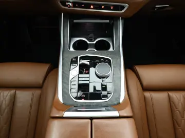 BMW X7 xDrive 40d  LED PDC AHK Standhz ACC