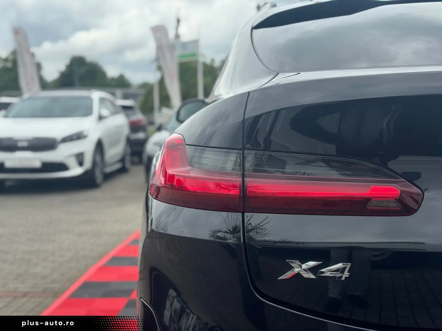 BMW X4 xDrive 20 d M Sport Laserscheinwerfer AHK