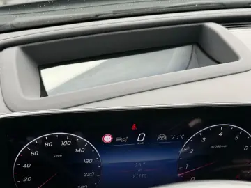 MERCEDES-BENZ C 200 4Matic  AMG PREMIUM  Pano  HeadUP 360