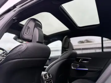 MERCEDES-BENZ C 200 4Matic  AMG PREMIUM  Pano  HeadUP 360