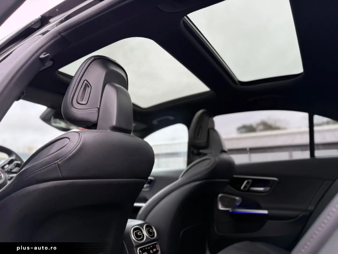 MERCEDES-BENZ C 200 4Matic  AMG PREMIUM  Pano  HeadUP 360