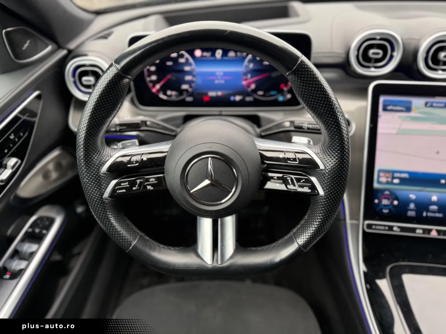 MERCEDES-BENZ C 200 4Matic  AMG PREMIUM  Pano  HeadUP 360