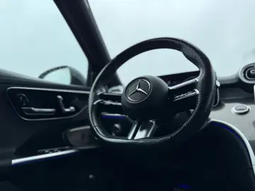 MERCEDES-BENZ C 200 4Matic  AMG PREMIUM  Pano  HeadUP 360