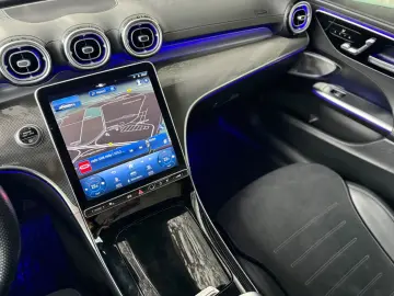 MERCEDES-BENZ C 200 4Matic  AMG PREMIUM  Pano  HeadUP 360