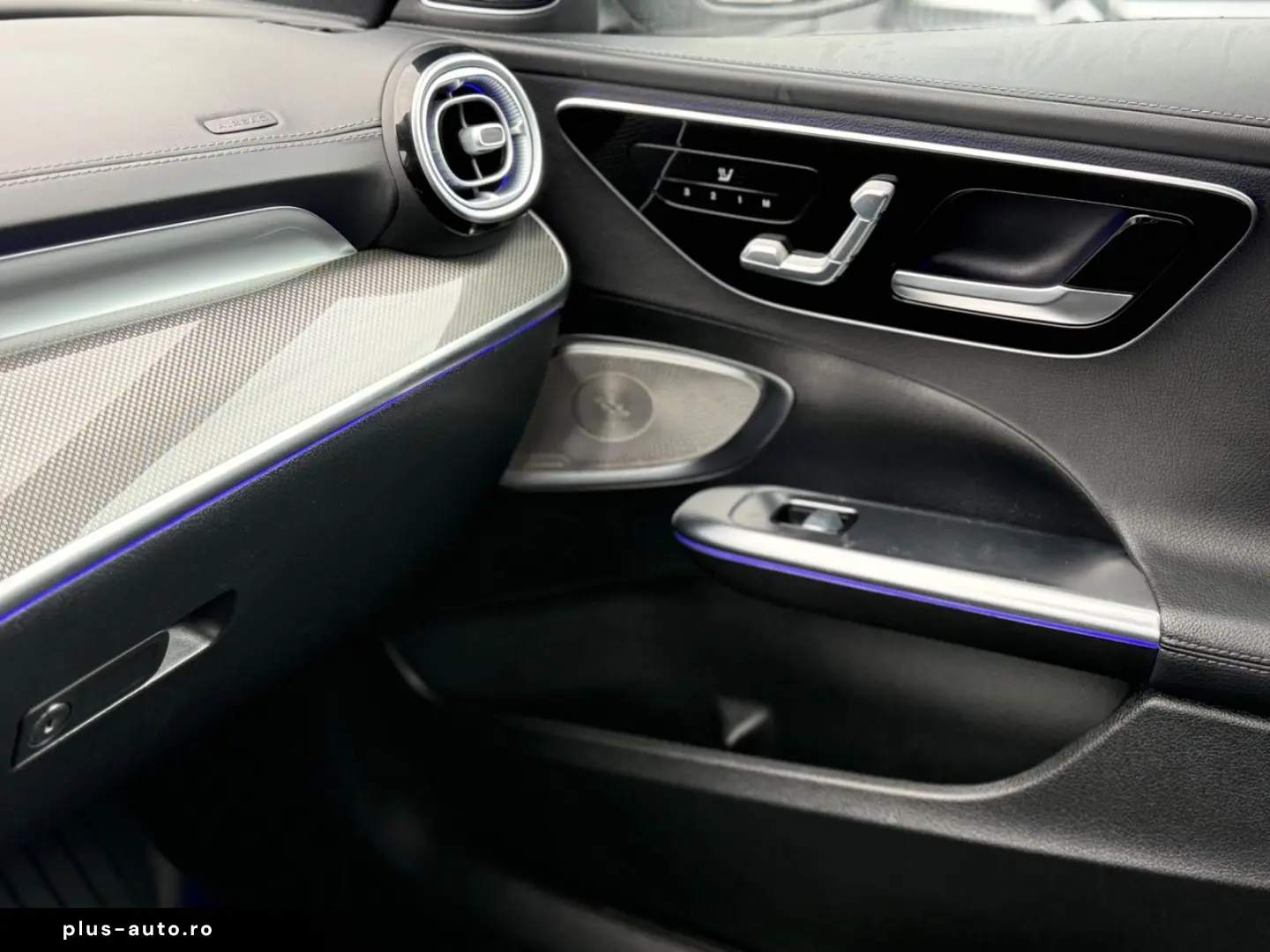 MERCEDES-BENZ C 200 4Matic  AMG PREMIUM  Pano  HeadUP 360