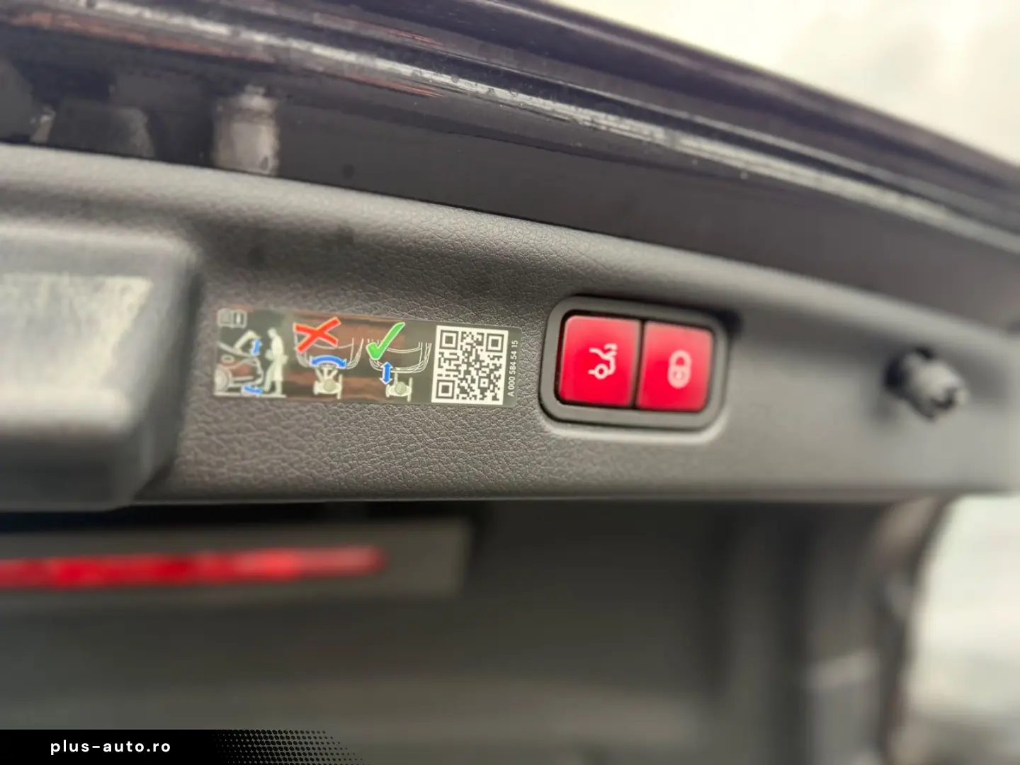 MERCEDES-BENZ C 200 4Matic  AMG PREMIUM  Pano  HeadUP 360