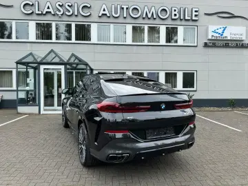 BMW X6 M60 i xDrive M Sitze Integral Pan NP 150.000€
