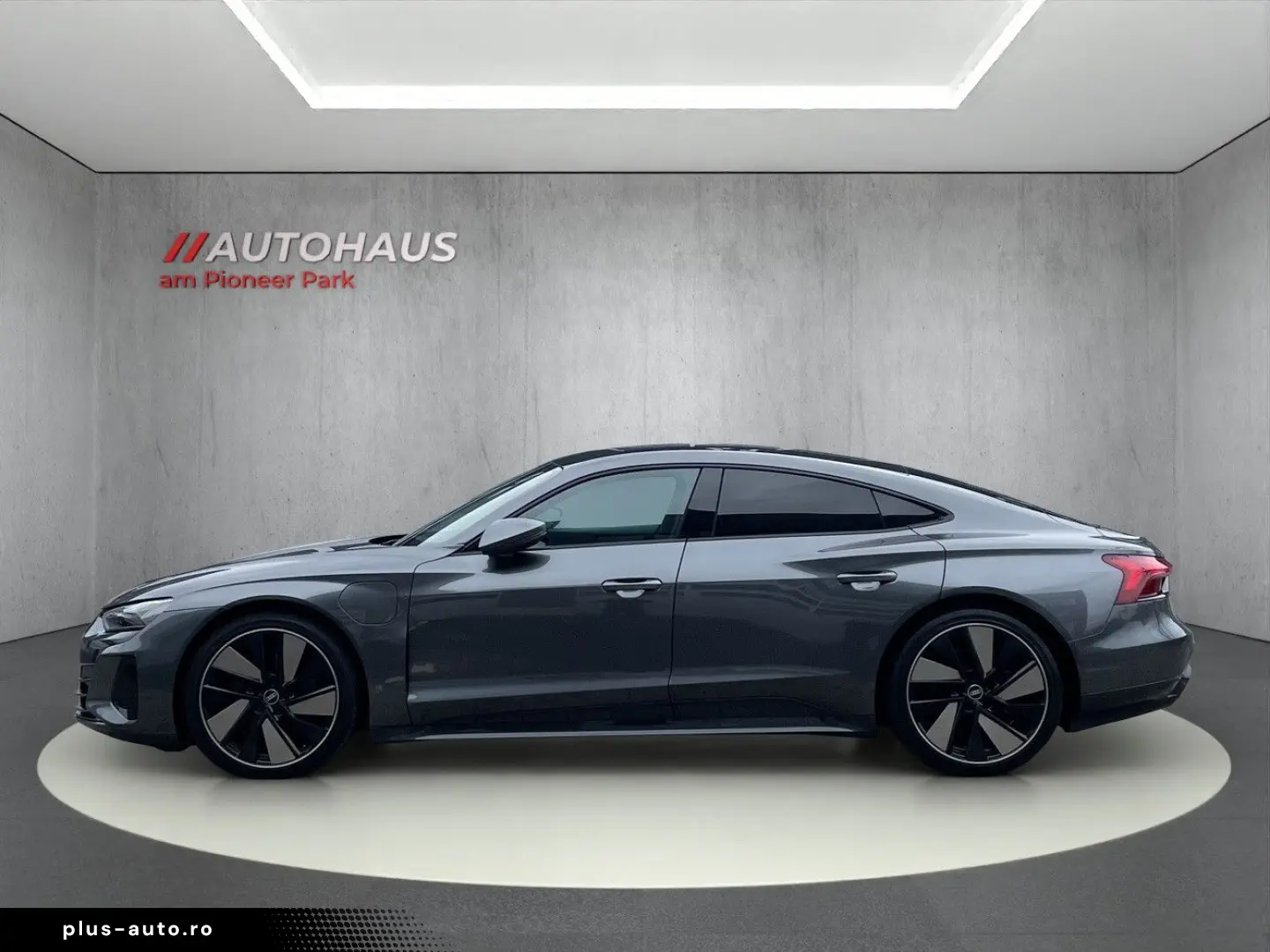 AUDI e-tron GT quattro