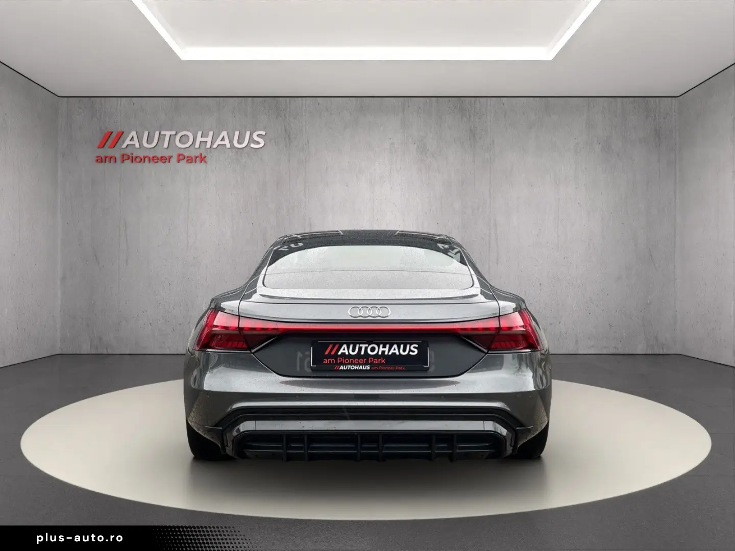 AUDI e-tron GT quattro