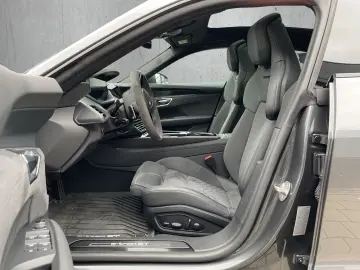 AUDI e-tron GT quattro