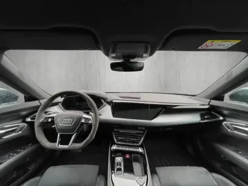 AUDI e-tron GT quattro