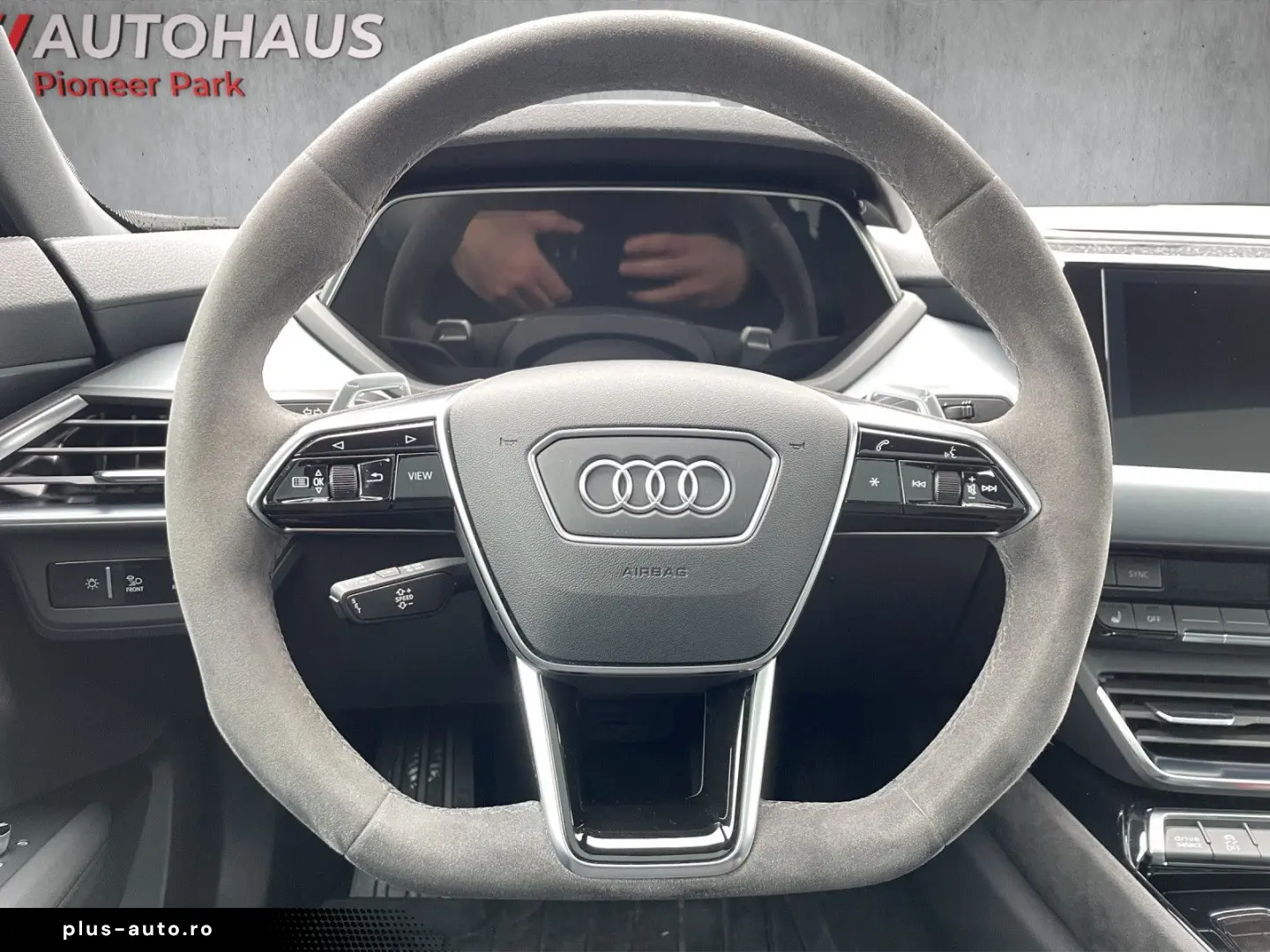 AUDI e-tron GT quattro