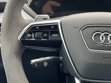 AUDI e-tron GT quattro