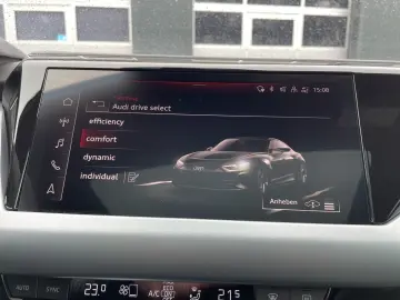 AUDI e-tron GT quattro