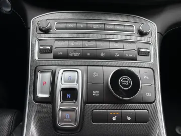 Hyundai Santa Fe 1.6 HEV 2WD Signature