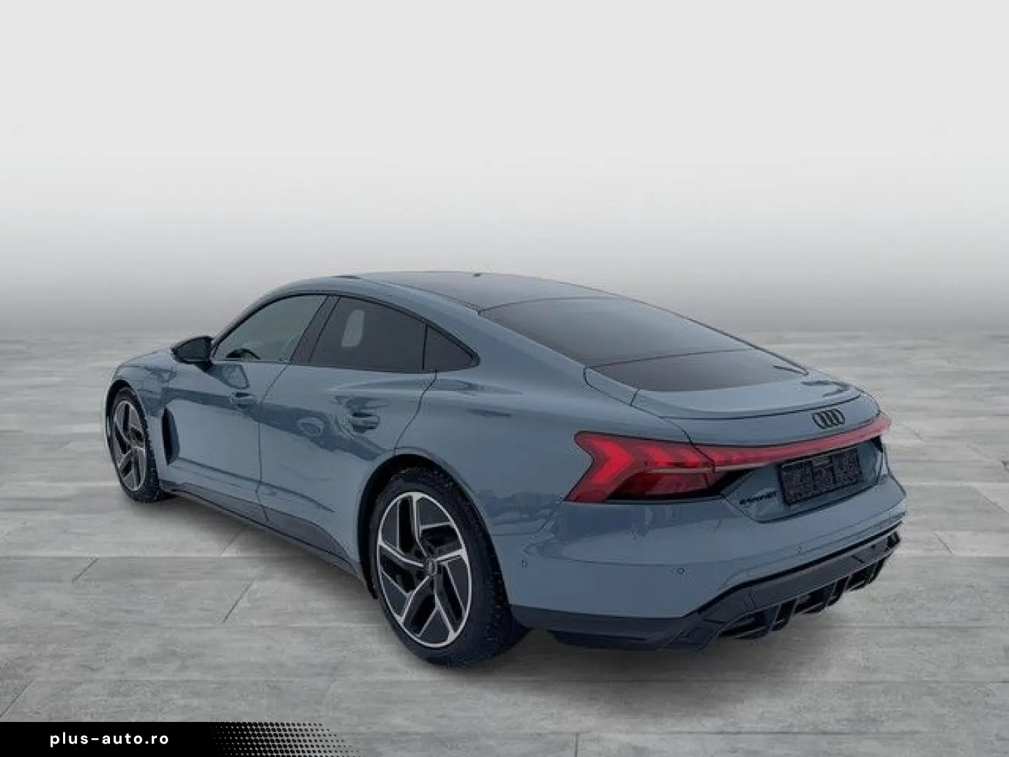 AUDI e-tron GT quattro