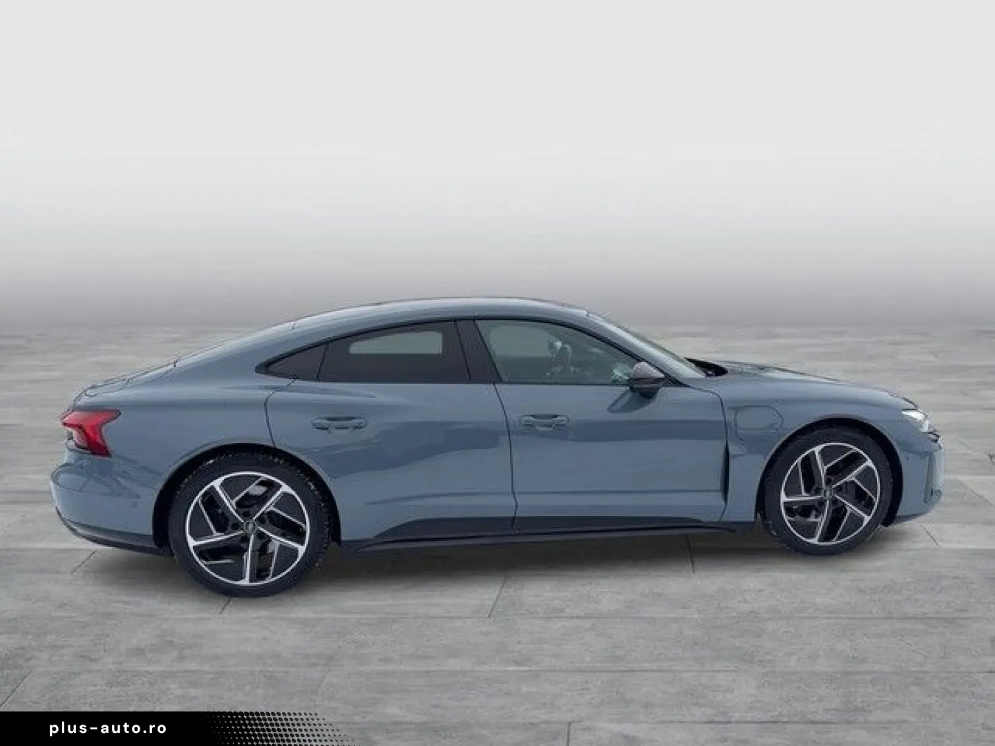 AUDI e-tron GT quattro