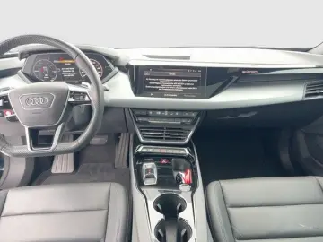 AUDI e-tron GT quattro