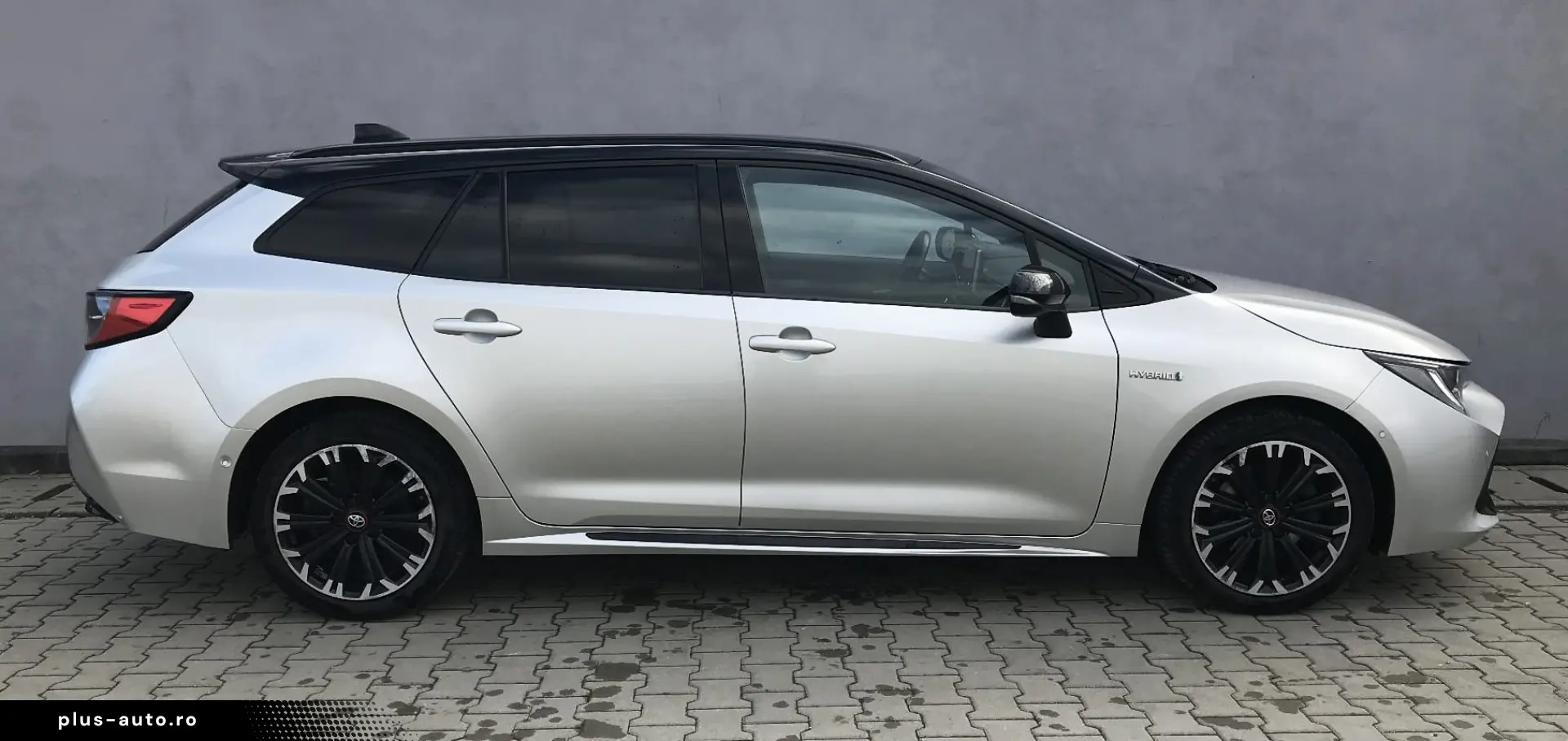 TOYOTA COROLLA TOURING SPORTS GR