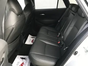 TOYOTA COROLLA TOURING SPORTS GR