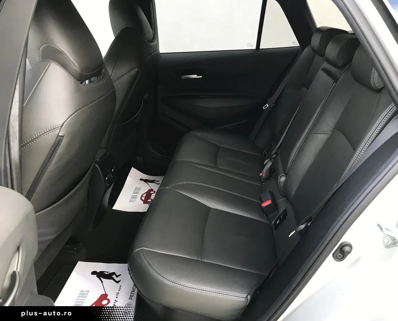 TOYOTA COROLLA TOURING SPORTS GR