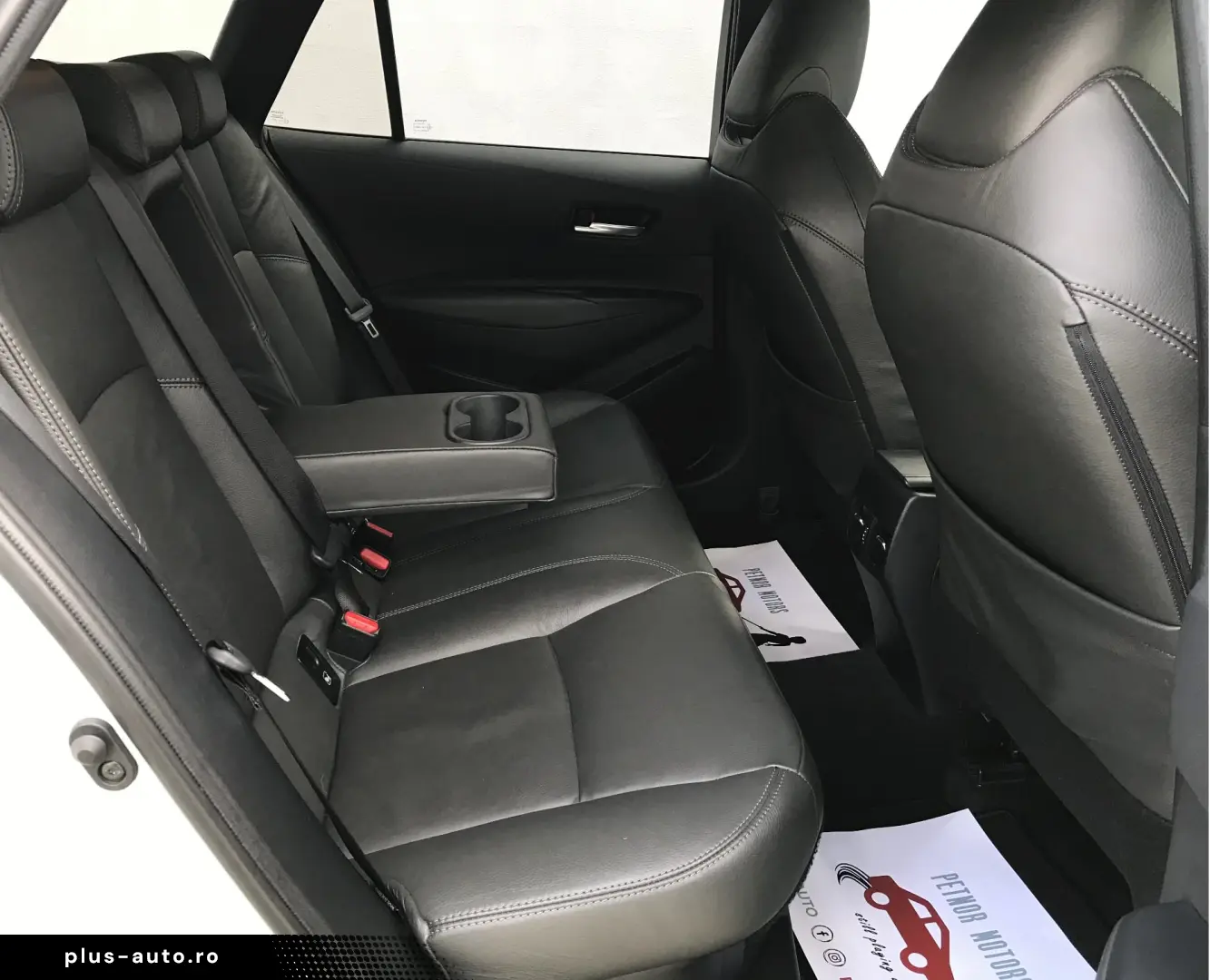 TOYOTA COROLLA TOURING SPORTS GR