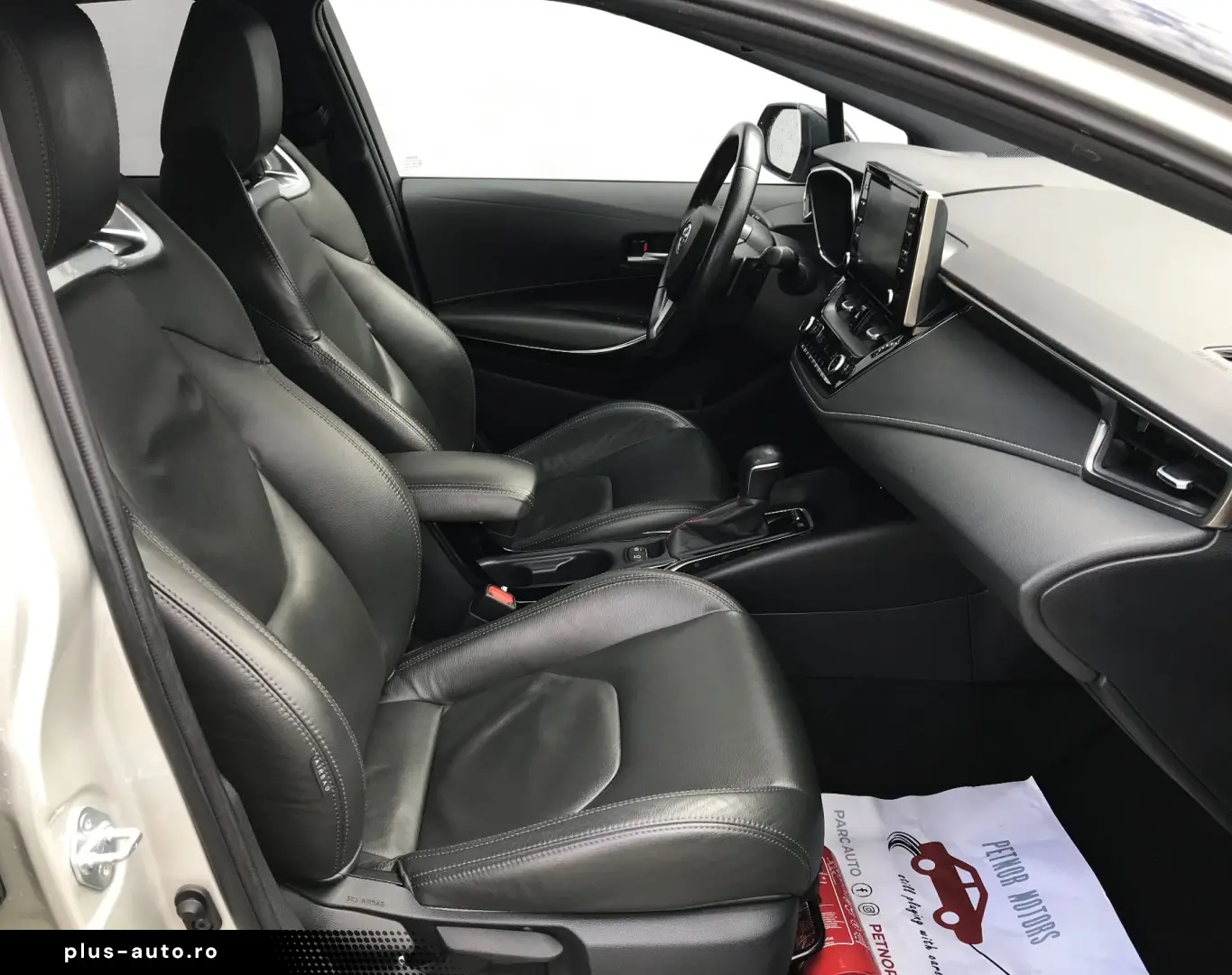 TOYOTA COROLLA TOURING SPORTS GR