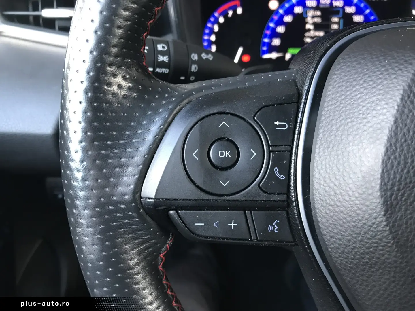 TOYOTA COROLLA TOURING SPORTS GR