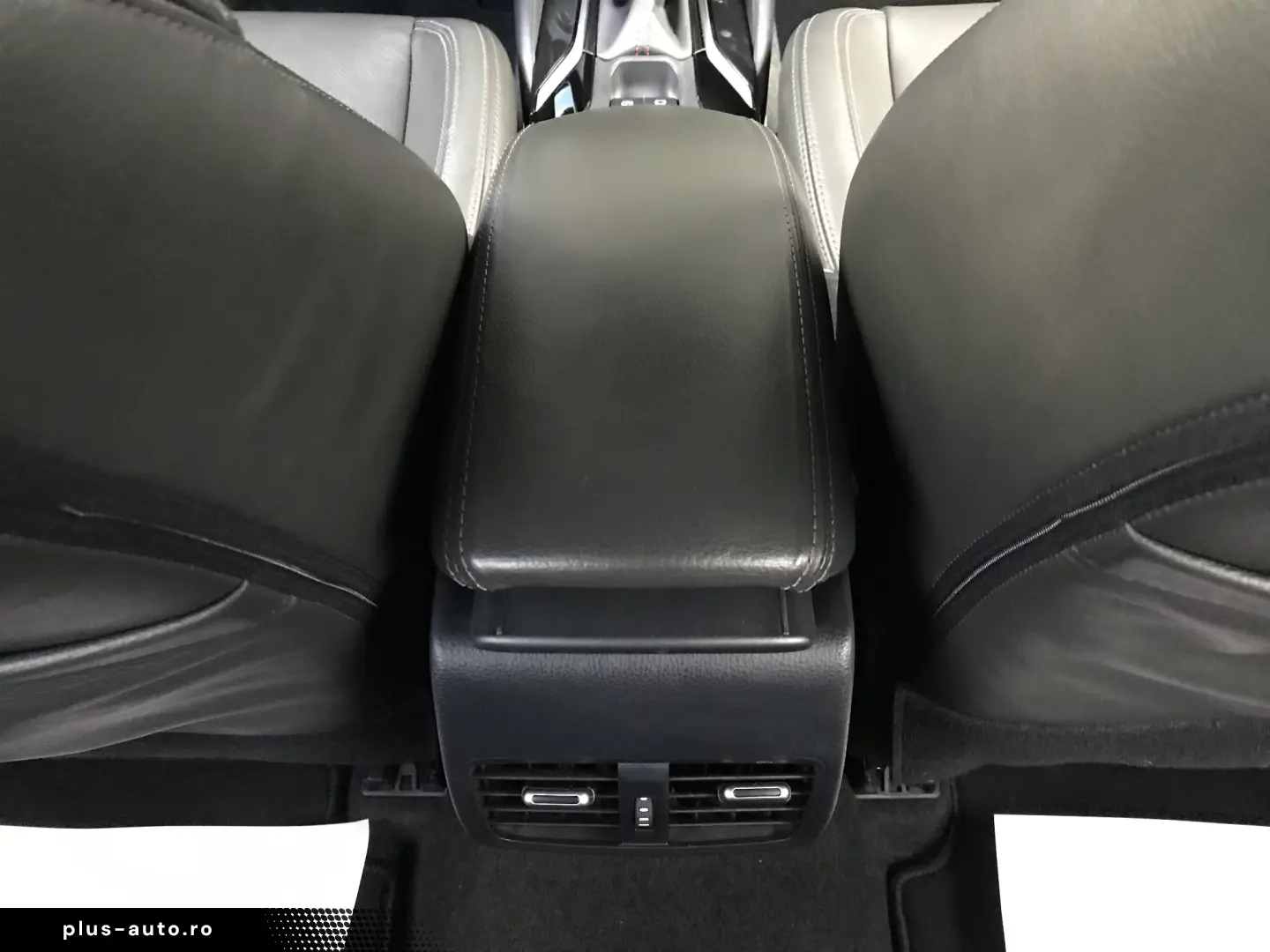 TOYOTA COROLLA TOURING SPORTS GR