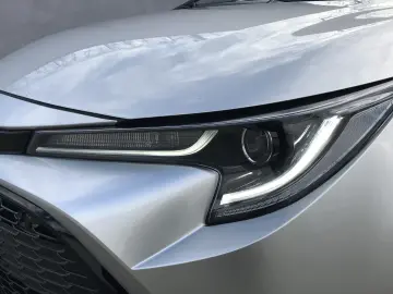 TOYOTA COROLLA TOURING SPORTS GR