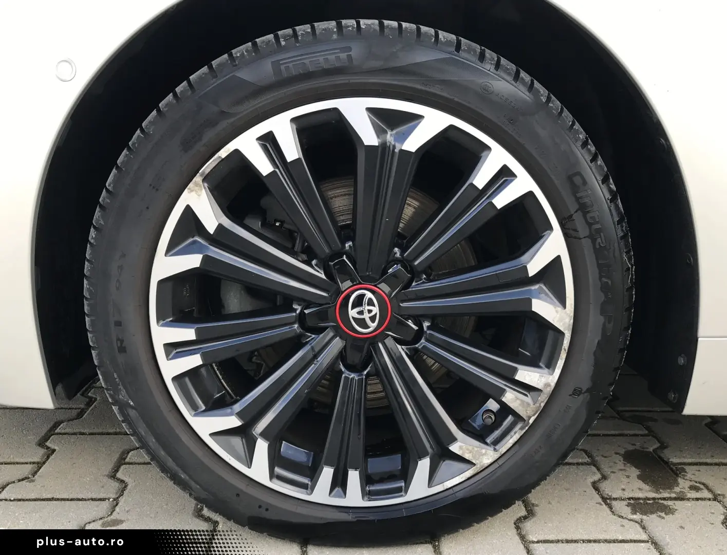 TOYOTA COROLLA TOURING SPORTS GR