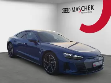 AUDI e-tron GT quattro