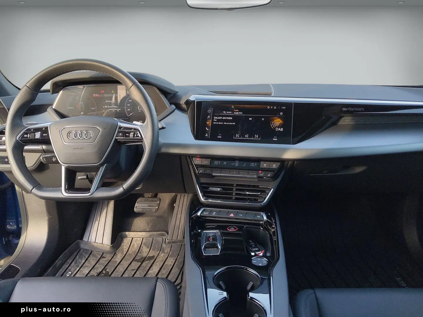 AUDI e-tron GT quattro