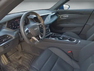 AUDI e-tron GT quattro