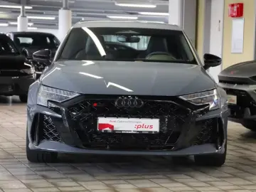 Audi RS3 Limousine SONOS Matrix LED Dämpferreg  Kamer