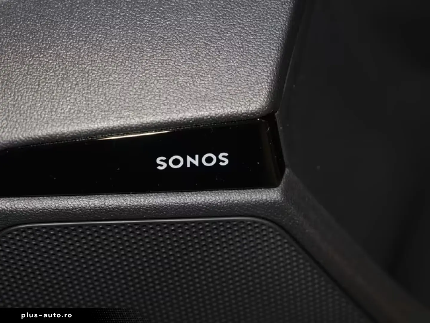 Audi RS3 Limousine SONOS Matrix LED Dämpferreg  Kamer