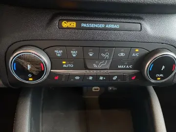 FORD Kuga PHEV ST-LINE X AHK iACC TWA