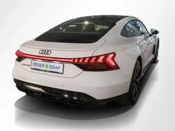 AUDI e-tron GT quattro