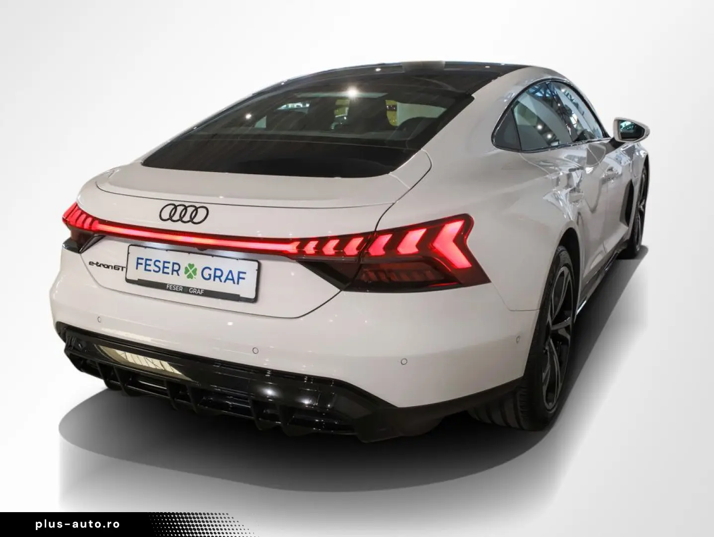 AUDI e-tron GT quattro