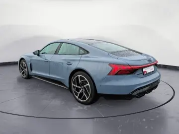 AUDI e-tron GT quattro