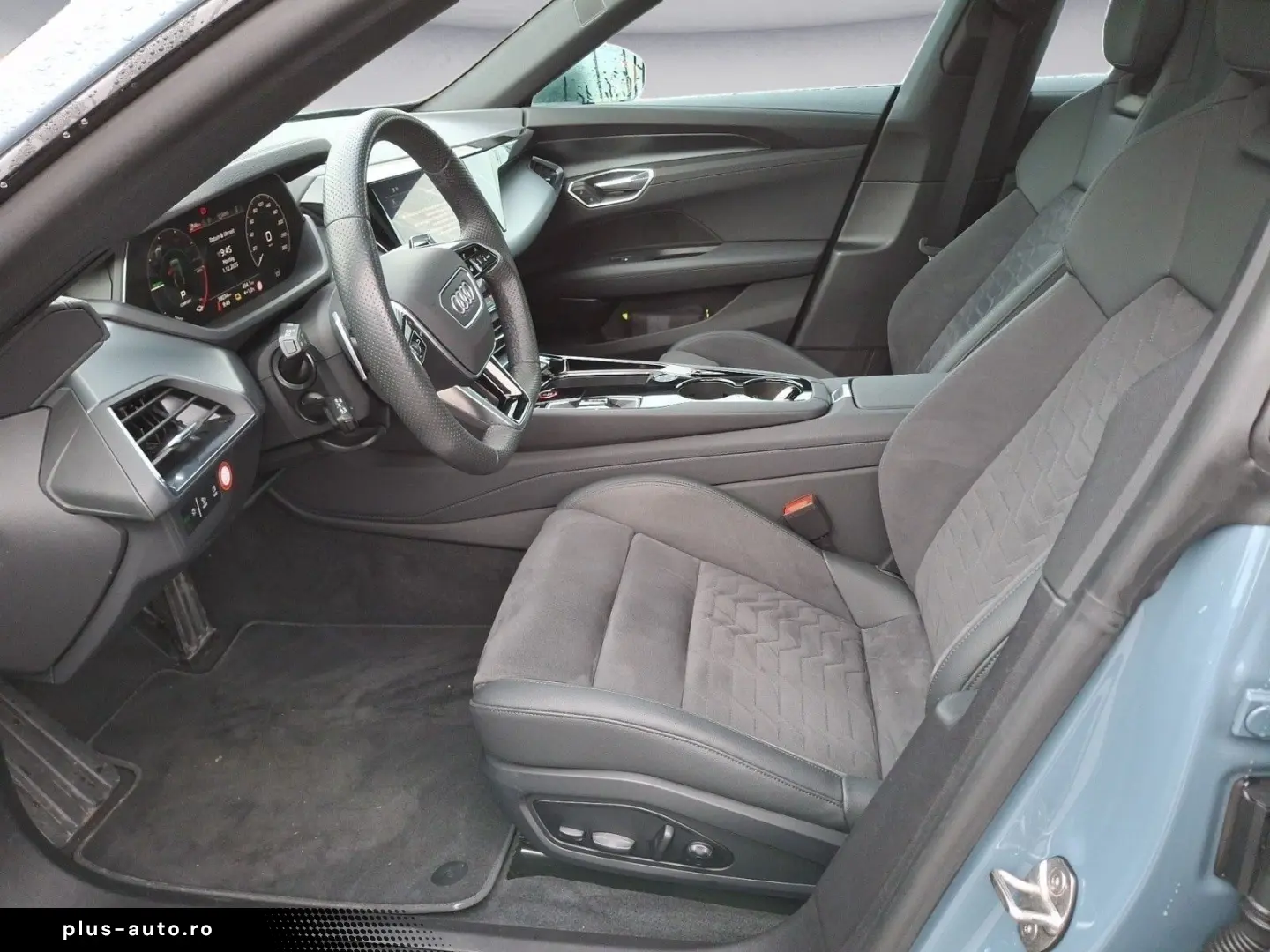 AUDI e-tron GT quattro