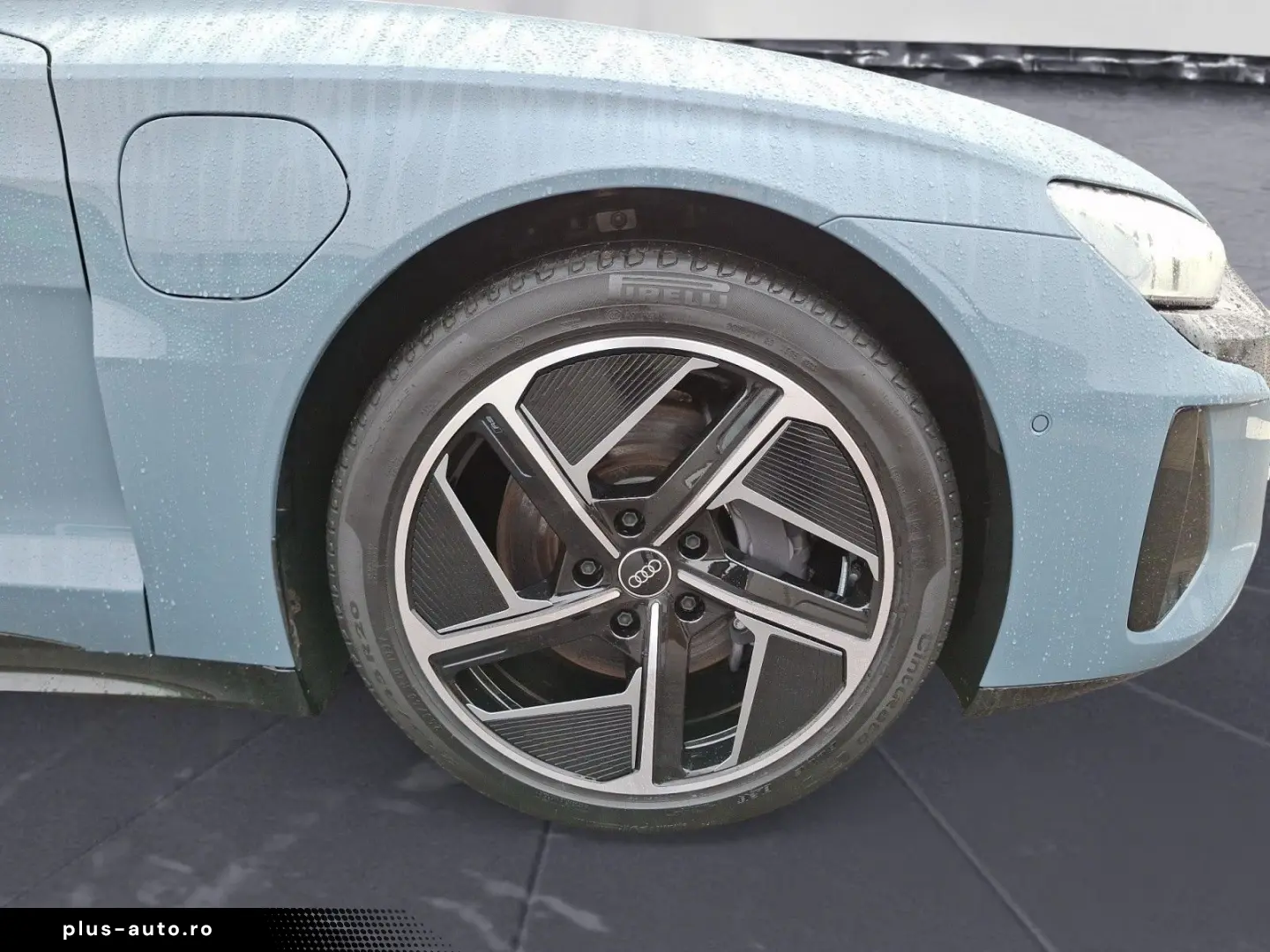 AUDI e-tron GT quattro