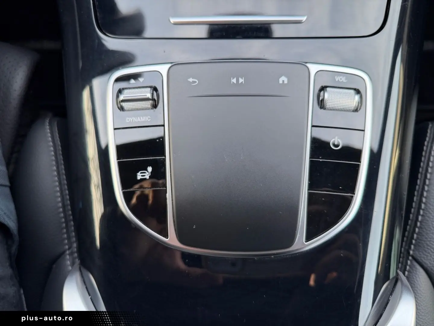 MERCEDES-BENZ EQC 400 4M AHK MULTIBEAM STNDHZ KAMERA&hellip;