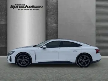 AUDI e-tron GT quattro