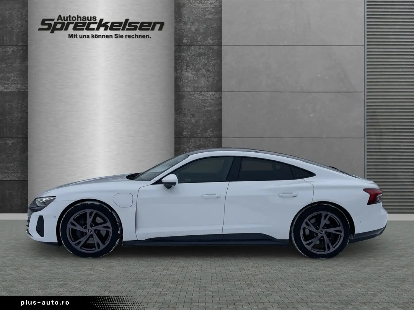 AUDI e-tron GT quattro