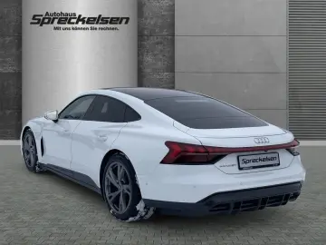AUDI e-tron GT quattro