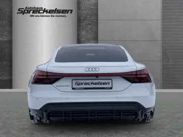 AUDI e-tron GT quattro