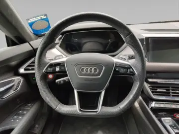 AUDI e-tron GT 83 7kWh quattro 350
