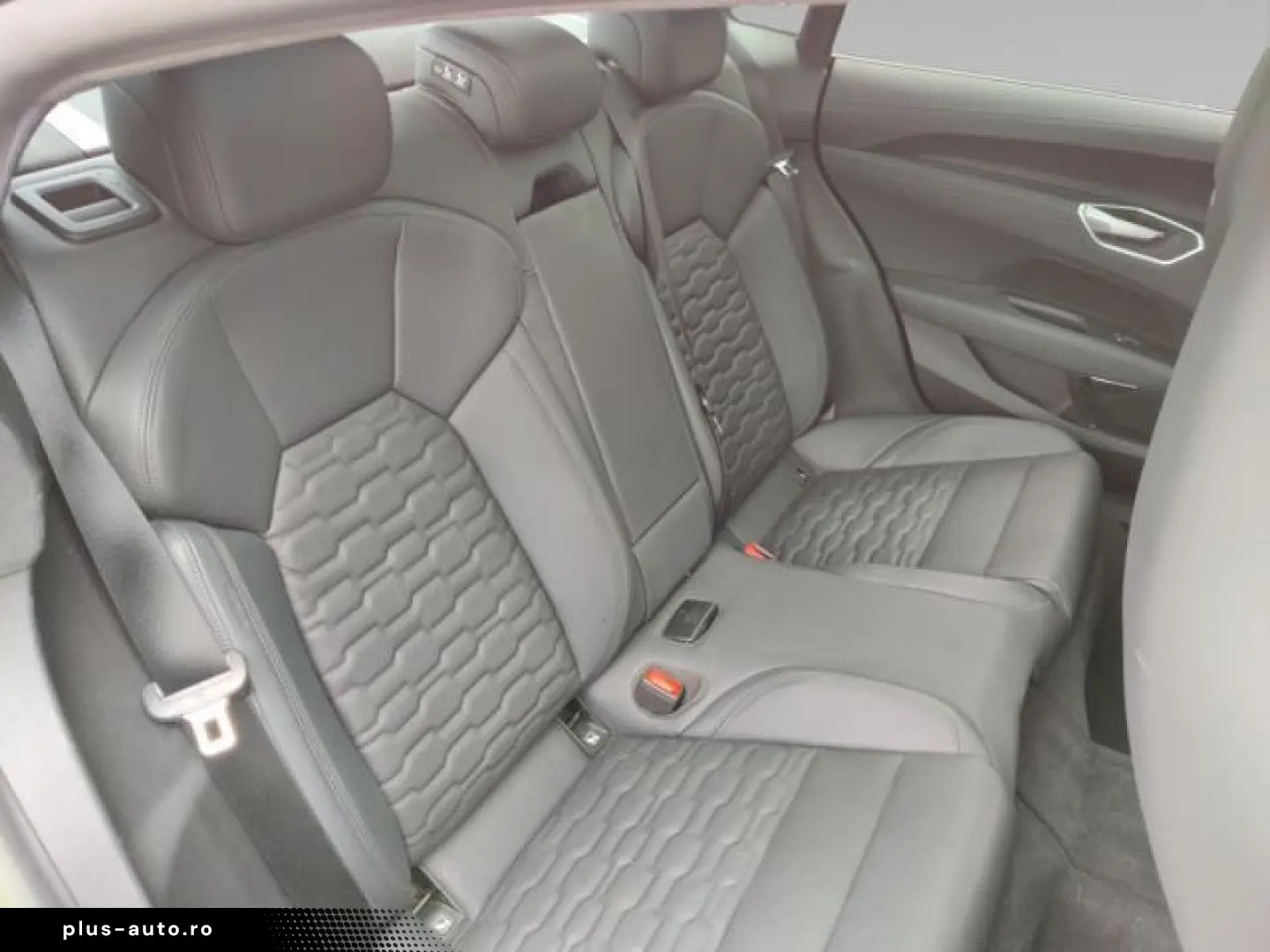 AUDI e-tron GT 83 7kWh quattro 350