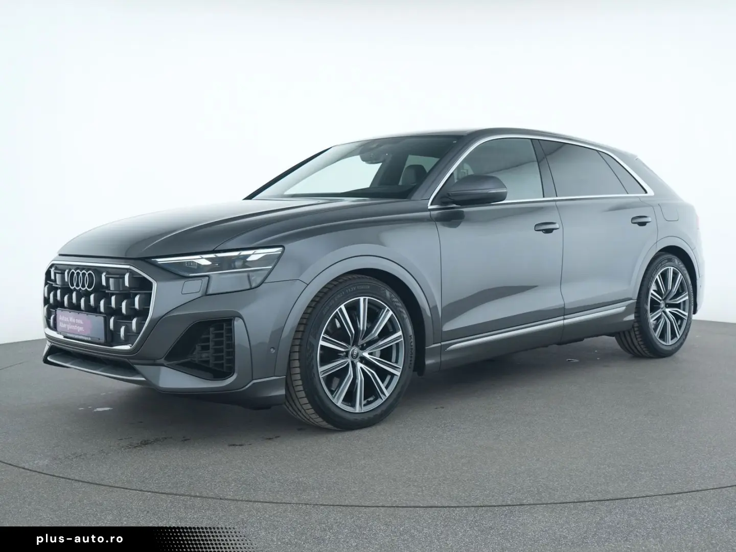 AUDI Q8 S line
